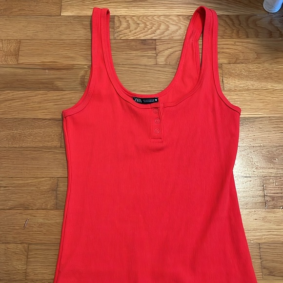 Red Zara dress - Picture 3 of 3